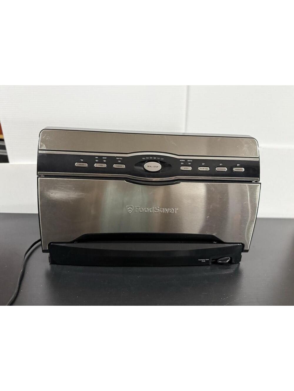FoodSaver V3880 SmartSeal Vertical Vacuum Sealer - Tested & Working